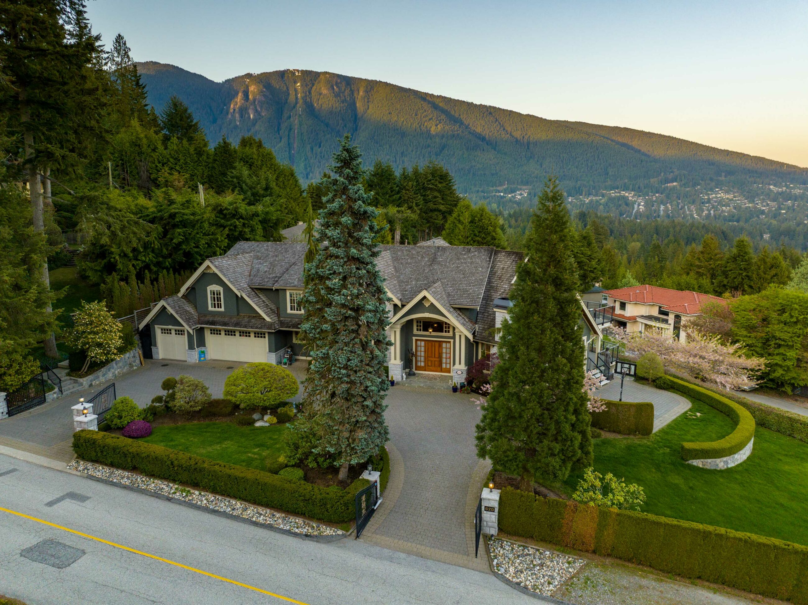 SPECTACULAR CLASSIC BRITISH PROPERTIES RESIDENCE – 620 St. Andrews Road, West Vancouver